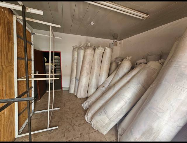 375M² WAREHOUSE FOR SALE IN MEADOWDALE